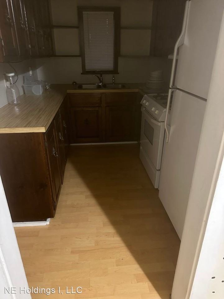 128 Granger St - Photo 2 of 6