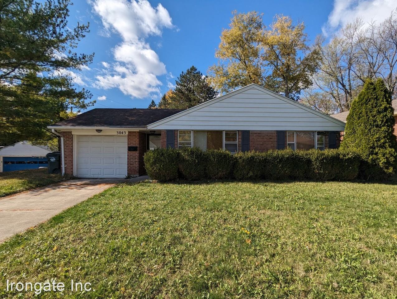 3043 Regent St - Photo 2 of 27
