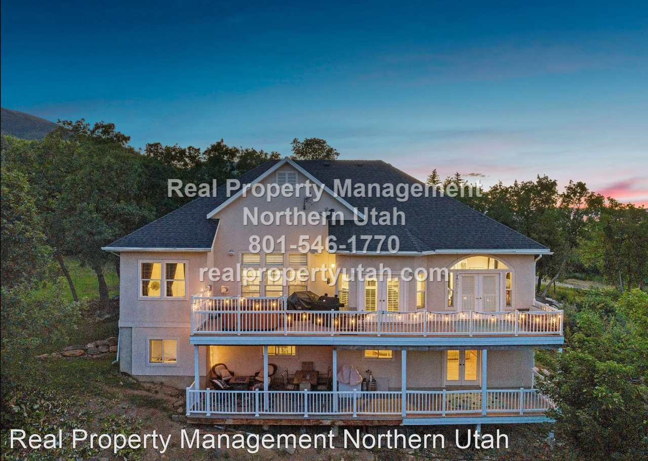 3855 Nordic Valley Dr - Photo 2 of 43