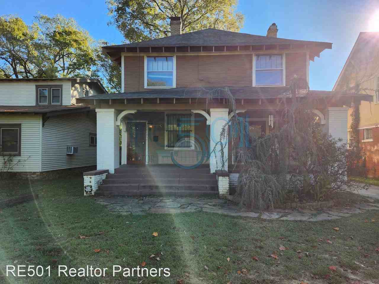 Historic Duplex located near Central High School Apartments 2217 S