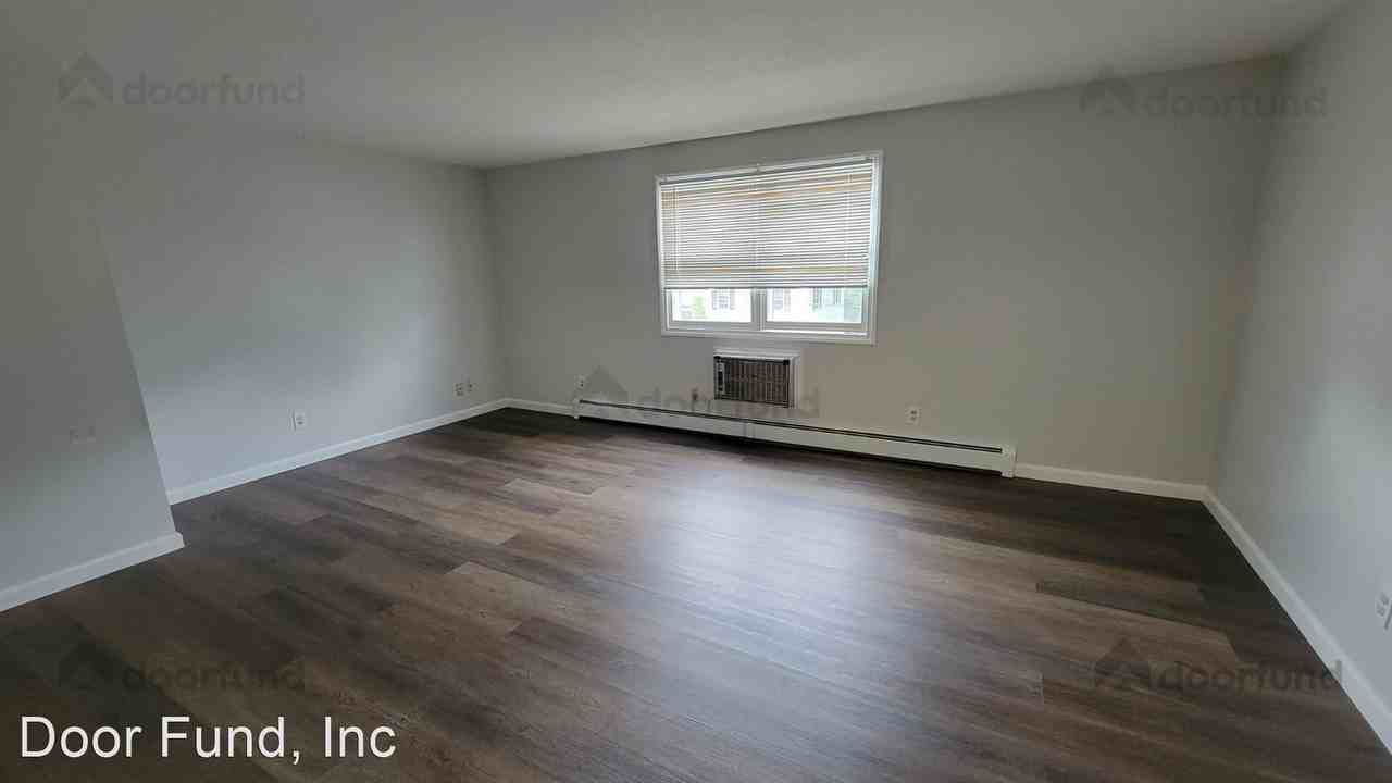 40-46 Glenwood Street - Photo 3 of 10