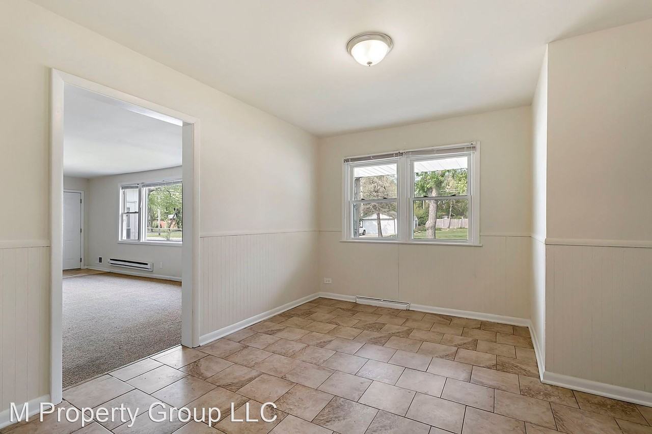 2759 174th St - Photo 2 of 9