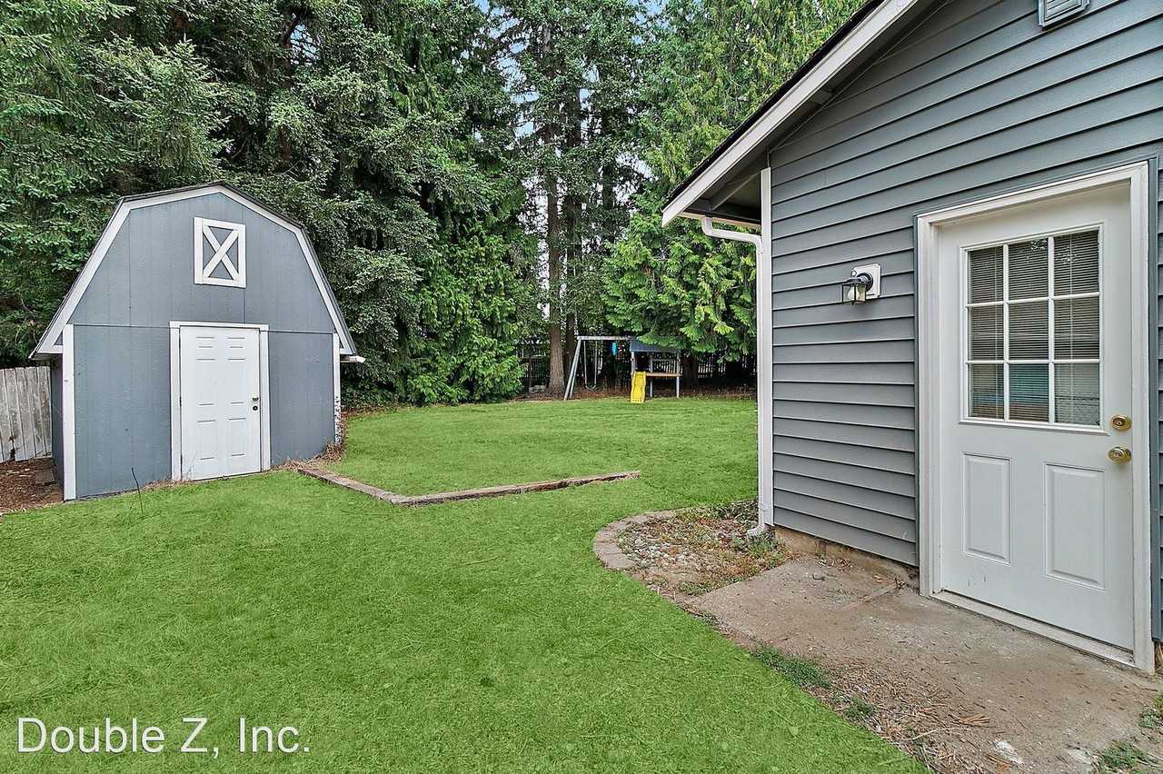 12404 213th Ave E - Photo 3 of 11