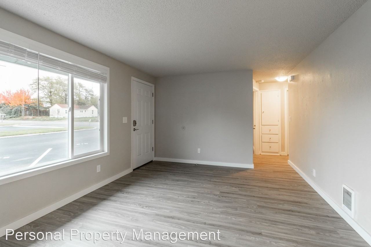 822 Ne 86th St - Photo 3 of 10