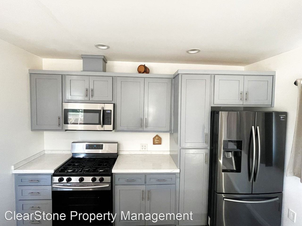 11032 Omelveny Ave - Photo 2 of 11
