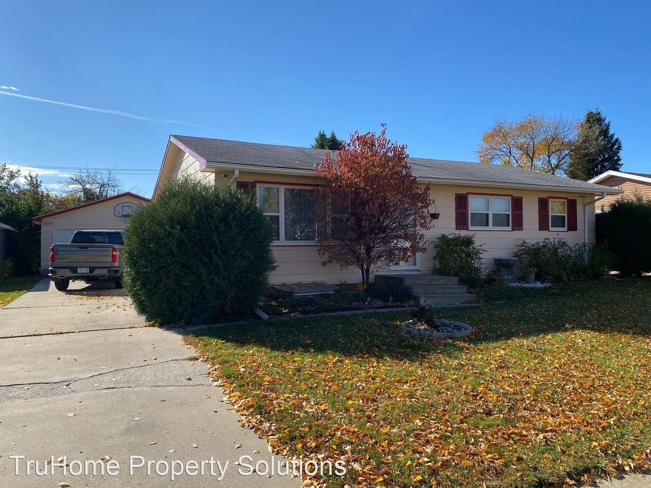 1911 21st Ave S - Photo 3 of 35