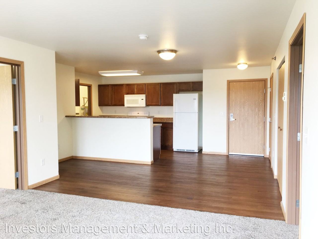 Gateway Apartments - Photo 3 of 30