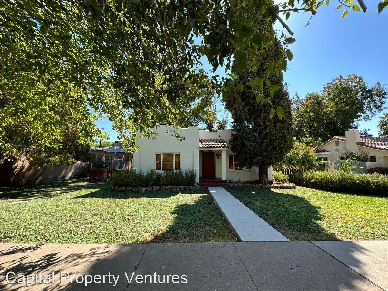 1115 S Maple Ave - Photo 2 of 34