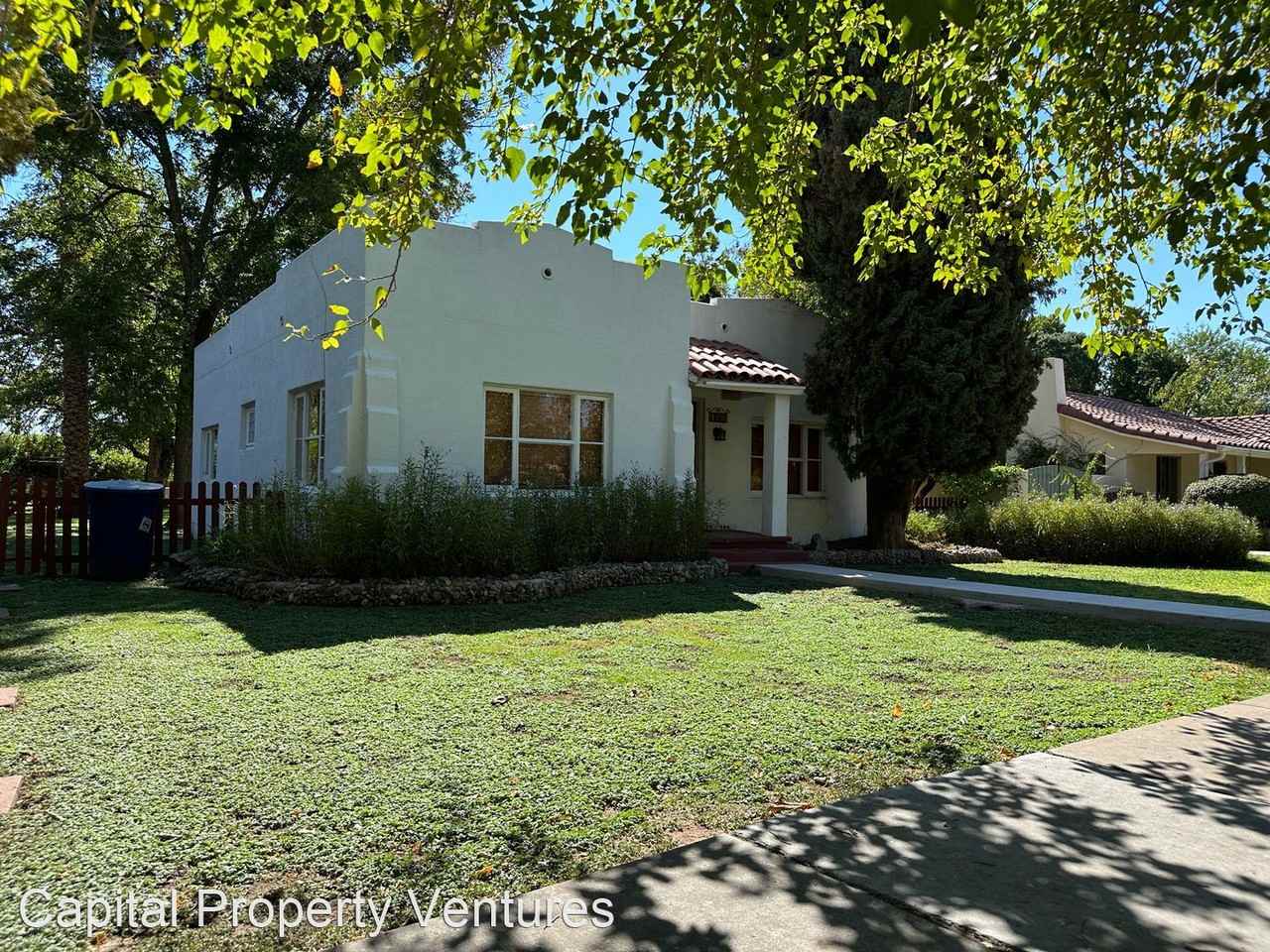 1115 S Maple Ave - Photo 3 of 34