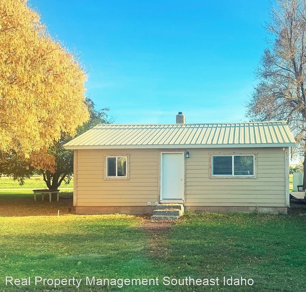11788 E 129 N - Photo 2 of 2