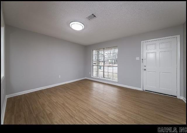 143 Oaklawn Dr - Photo 2 of 22