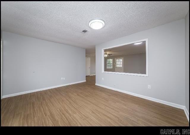 143 Oaklawn Dr - Photo 3 of 22