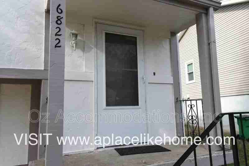 6822 N Fisk Ave - Photo 3 of 26