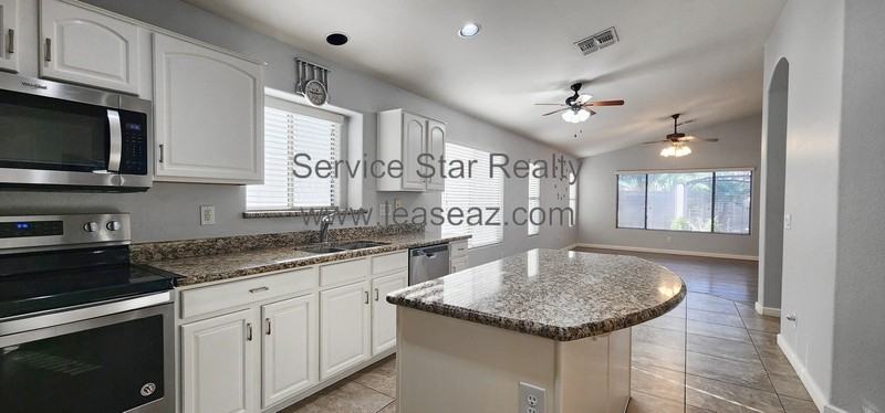 16671 W Mckinley St - Photo 3 of 20