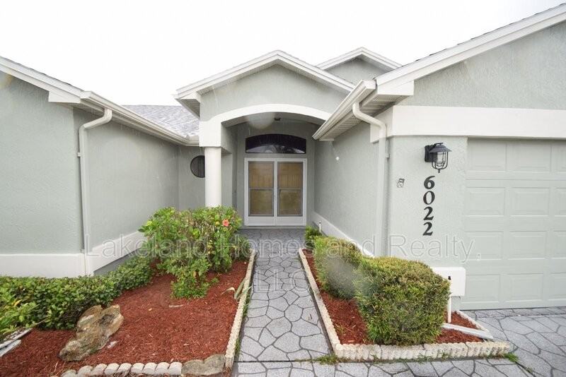 6022 Crane Dr - Photo 3 of 25