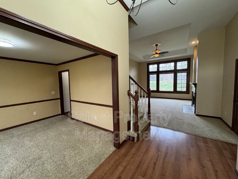 1902 Kimberlite Pl - Photo 2 of 31