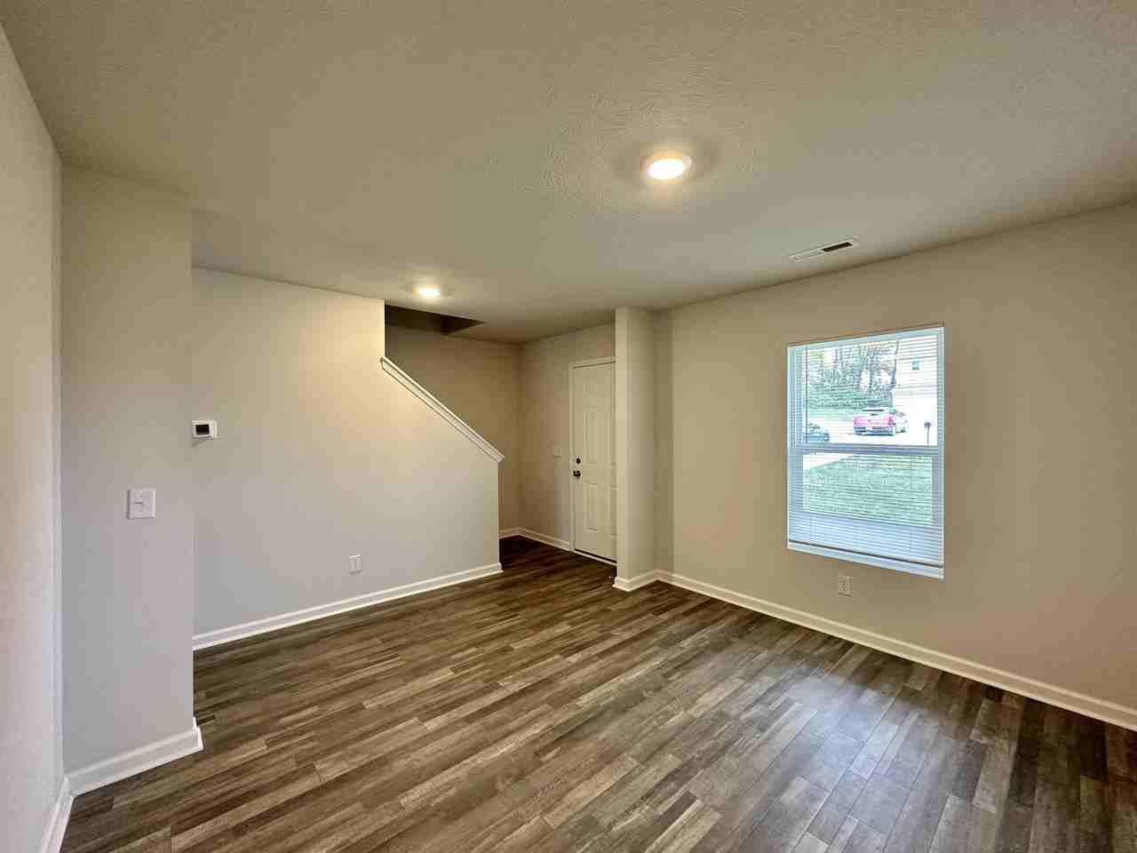 974 Woodland Springs Dr - Photo 2 of 30