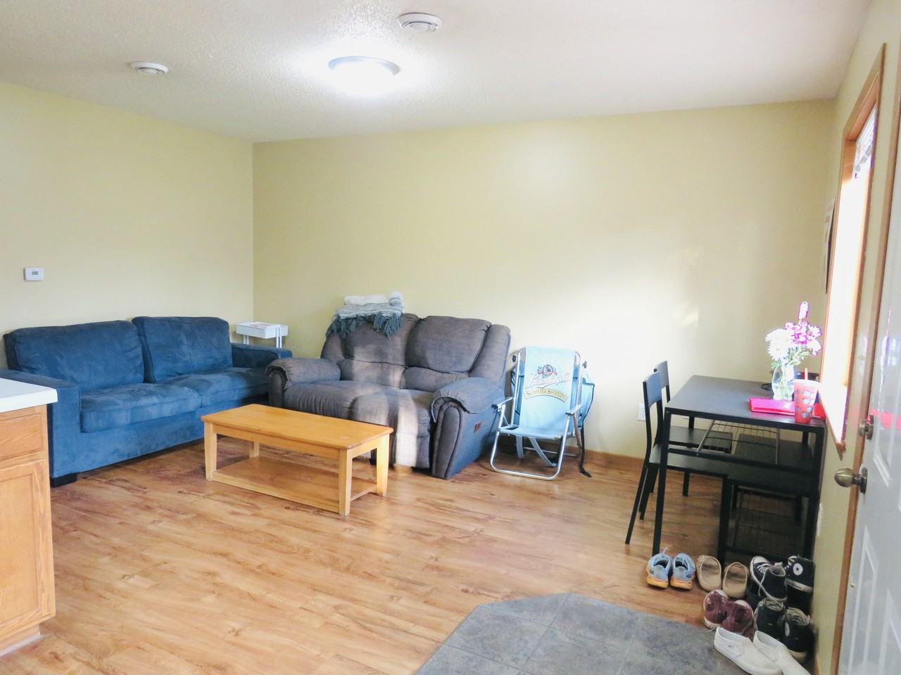 1521 6Th St E - Photo 2 of 8