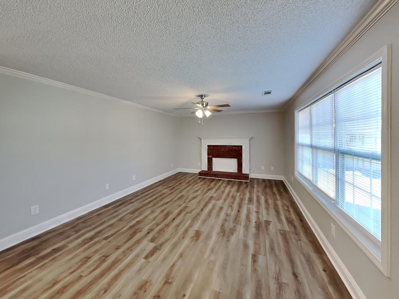 1605 Lady Maria Ct - Photo 2 of 21