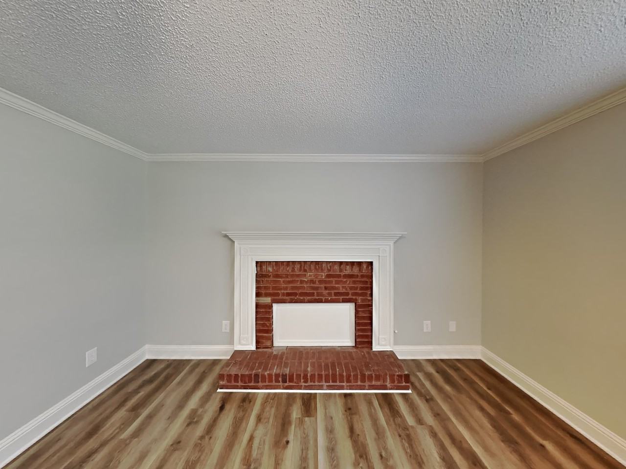 1605 Lady Maria Ct - Photo 3 of 21