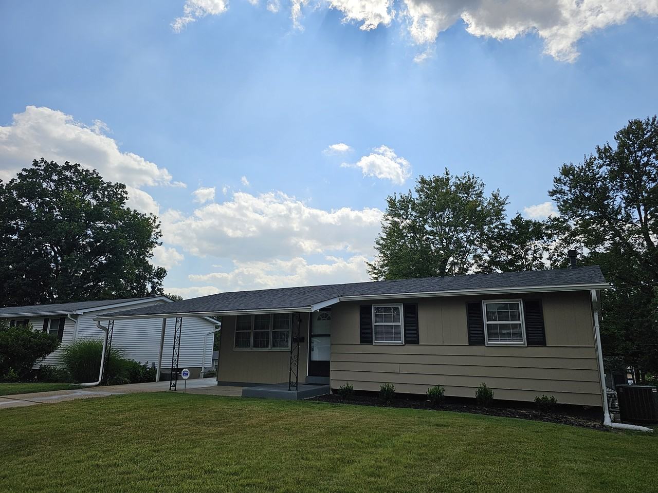 1620 Tahoe Dr - Photo 3 of 23