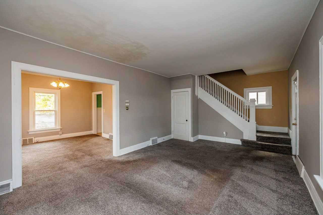 3339 W 129th St - Photo 3 of 20