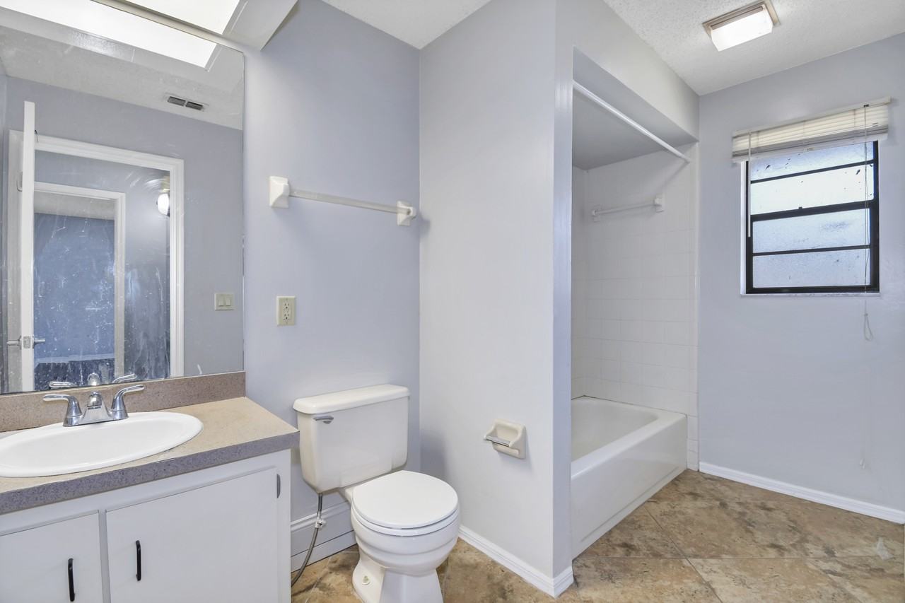 200 Ridgecrest Loop #B - Photo 7 of 7