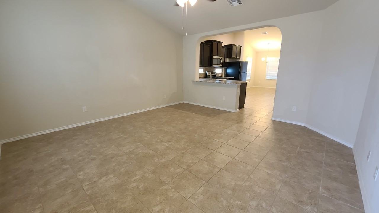 5311 Mohawk Dr - Photo 5 of 33