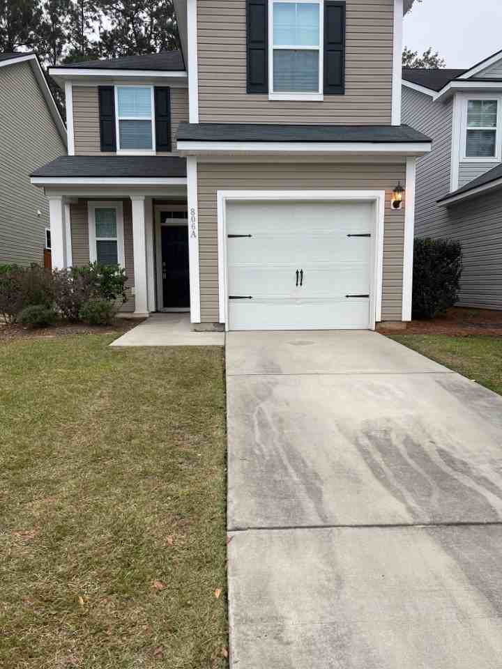 806A Winthrop St - Photo 2 of 4