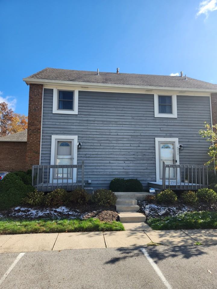 7772 Sawmill Rd - Photo 3 of 23