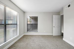 featured image of 1000 Cypress Station Dr