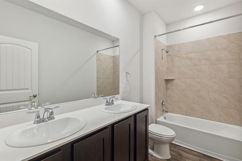 2160 Barx Drive - Photo 7 of 18