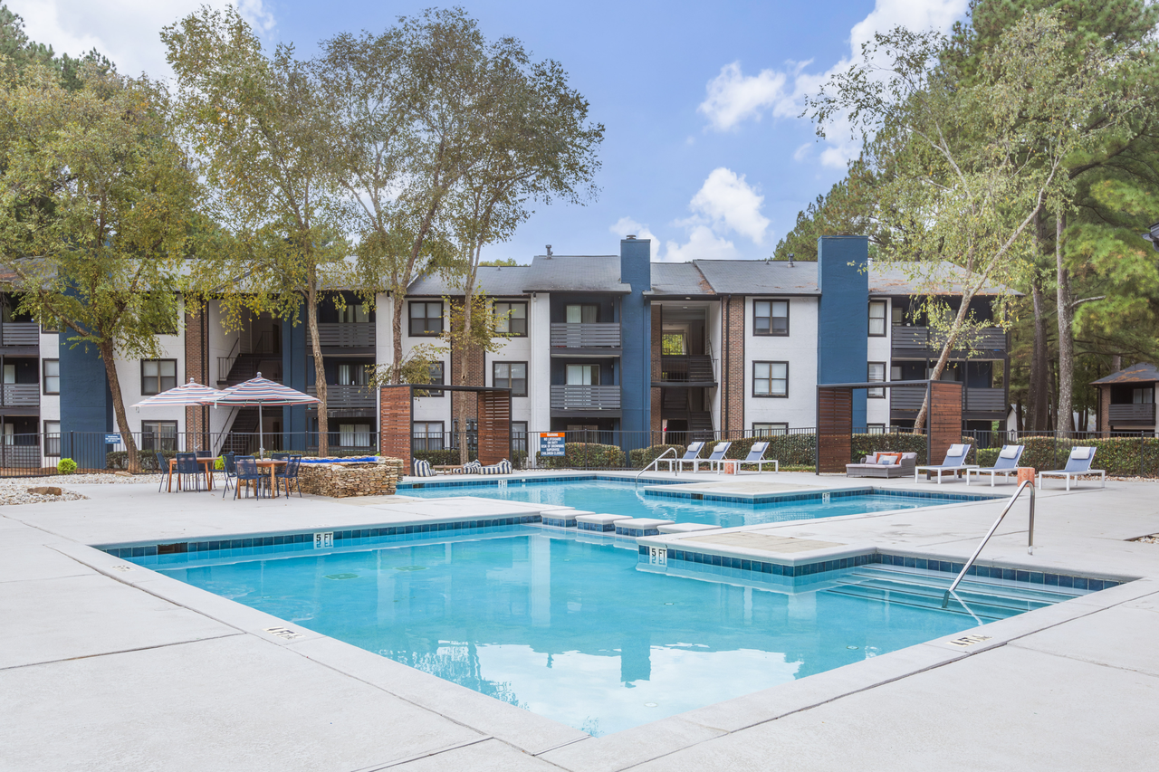 The Rowen - Photo 3 of 24