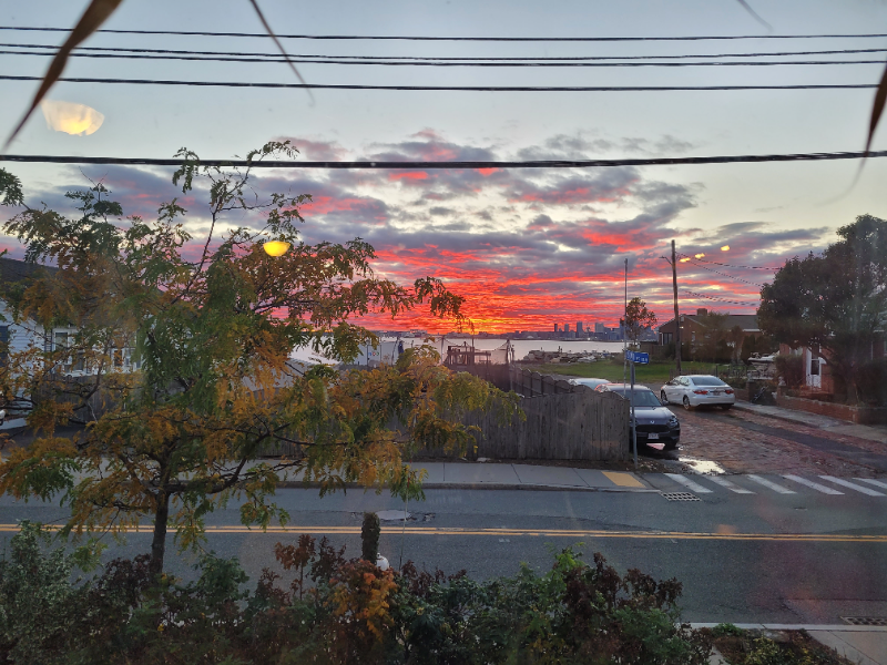 138 Tafts Ave - Photo 2 of 14