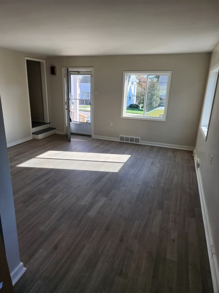 970 6th St #NA - Photo 3 of 11