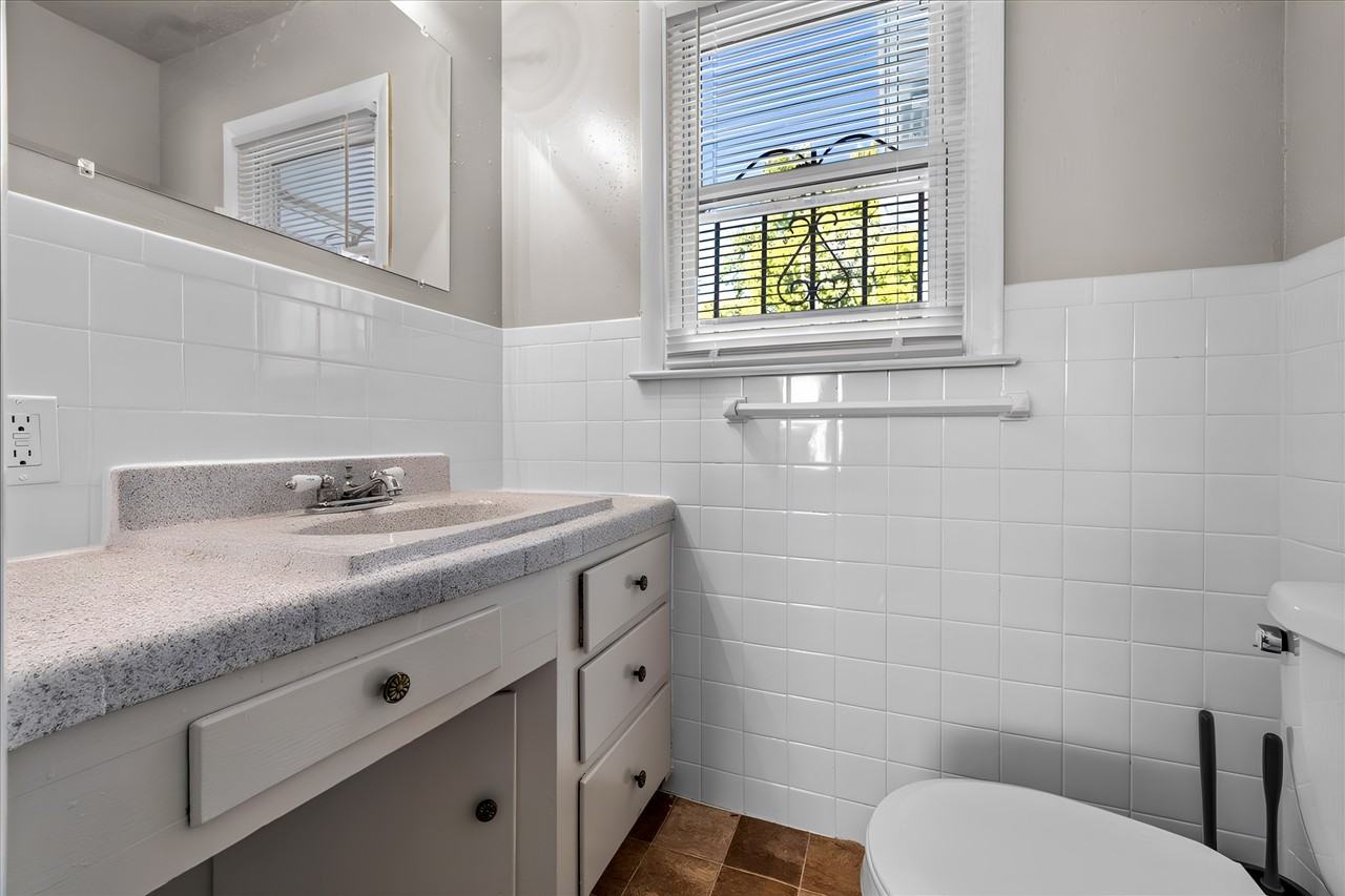 E Meyer Blvd - Photo 6 of 14