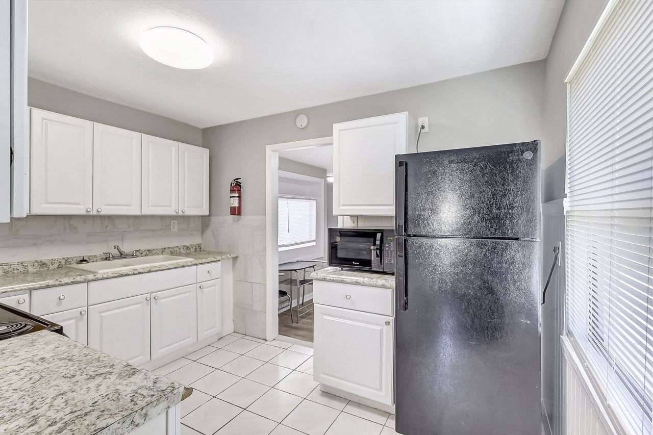 27th Street South - Photo 3 of 11