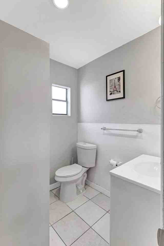 27th Street South - Photo 4 of 11