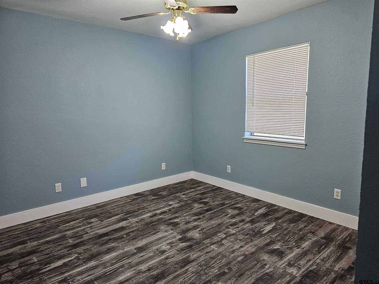 154 County Road 2405 - Photo 3 of 11