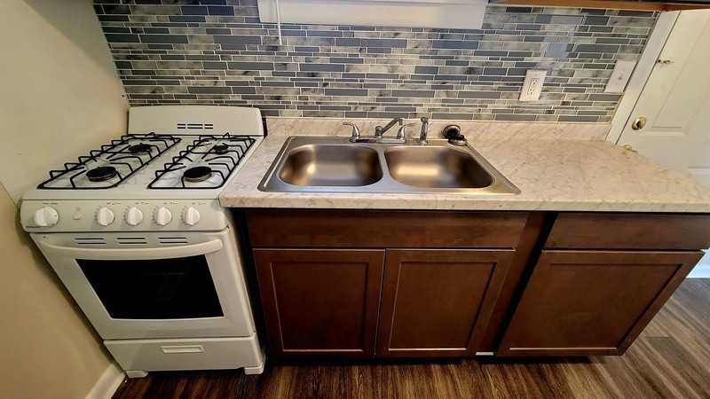 2202 Williamsburg Rd #6 - Photo 7 of 17