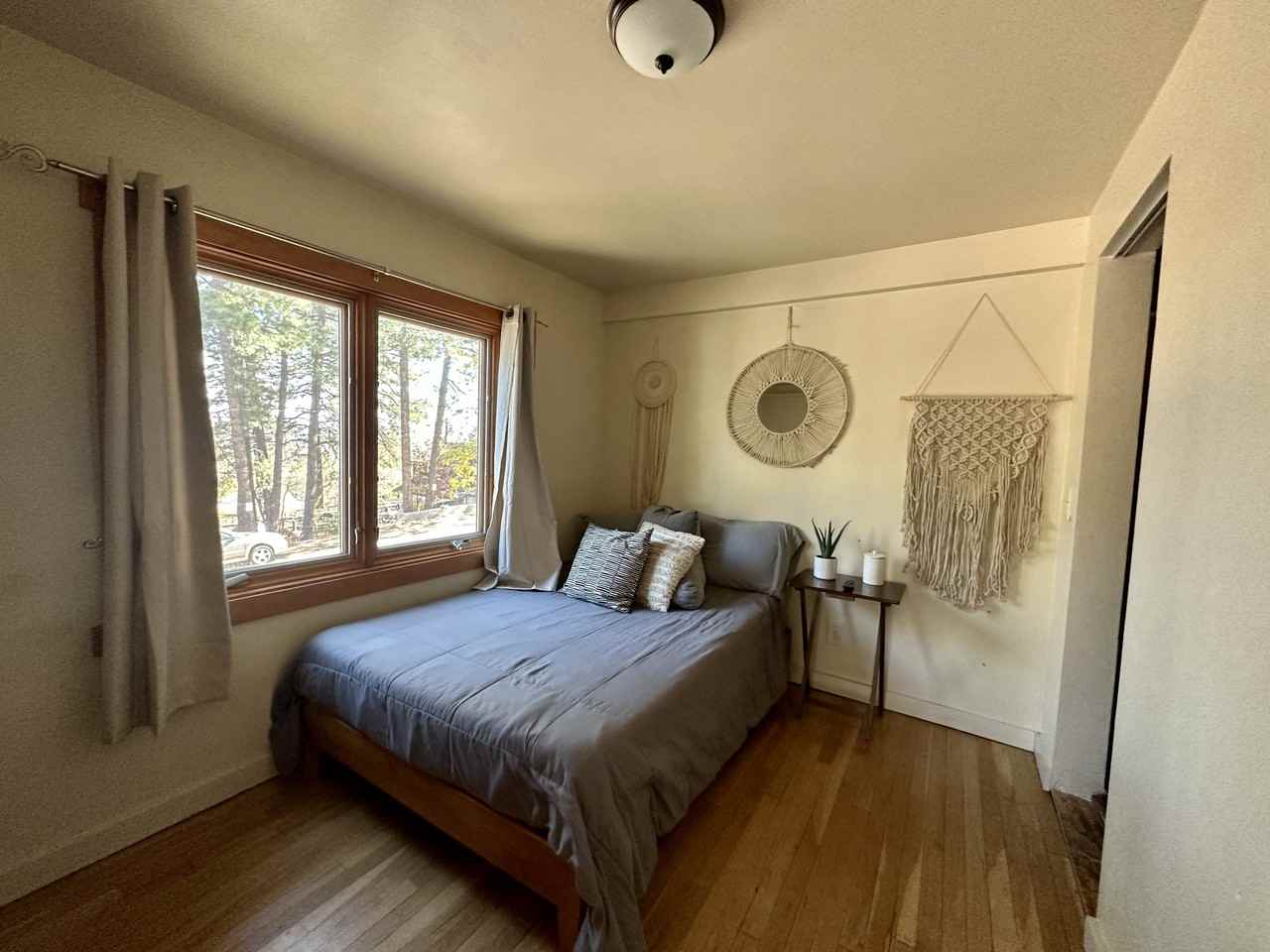 203 South Spring Street - Photo 3 of 8