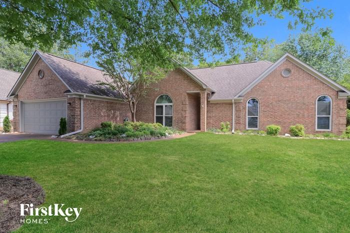 3830 Thistle Knoll Cv - Photo 2 of 15