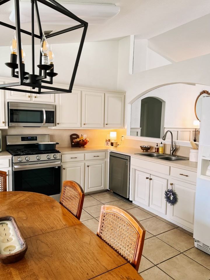 100 Spruce St #NA - Photo 2 of 9