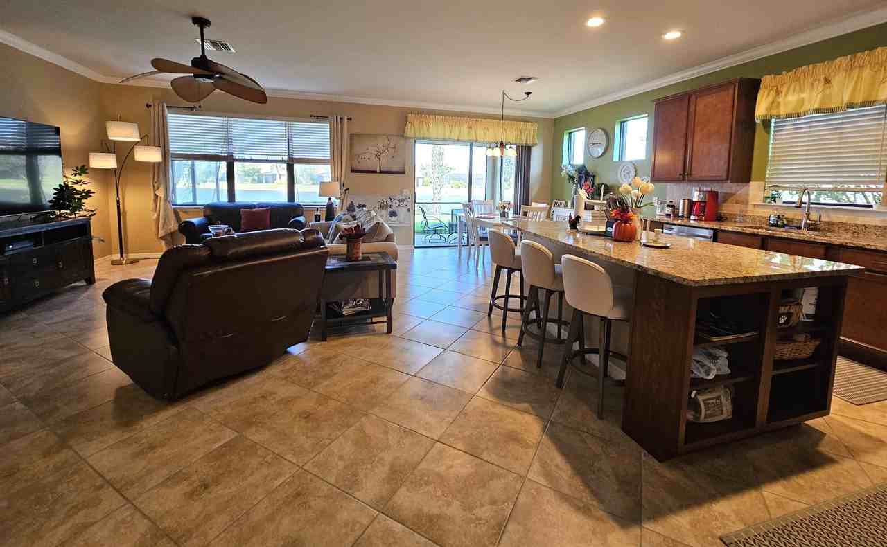 6441 Liberty St - Photo 5 of 50