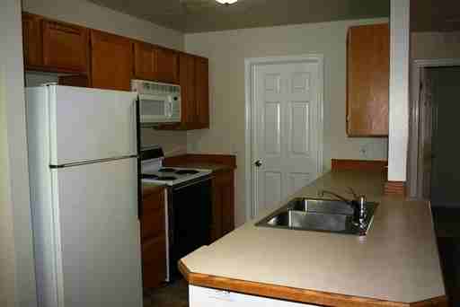 2139 S Stephen Ave - Photo 2 of 6