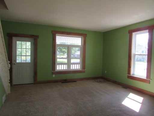 312 W State St - Photo 3 of 13