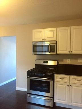 5209 Santa Ana St #5 - Photo 3 of 8