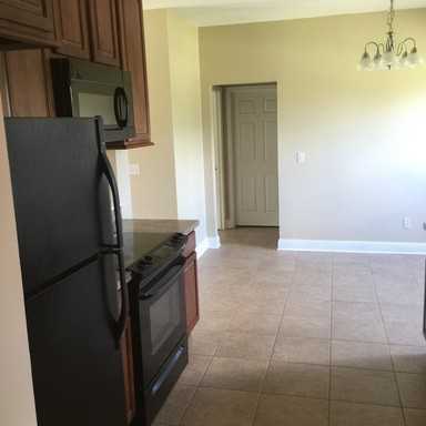 21588 Briar Cliff Dr - Photo 3 of 24