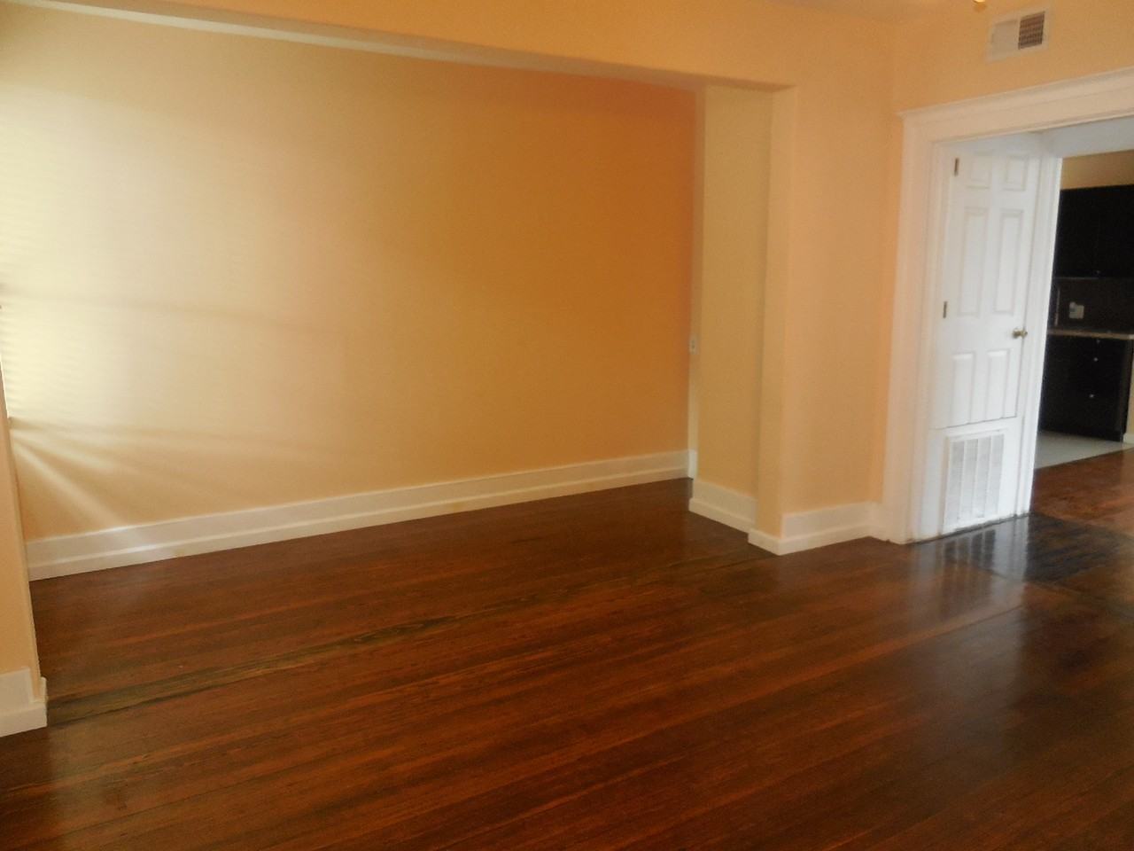 2206 Adams St - Photo 2 of 19