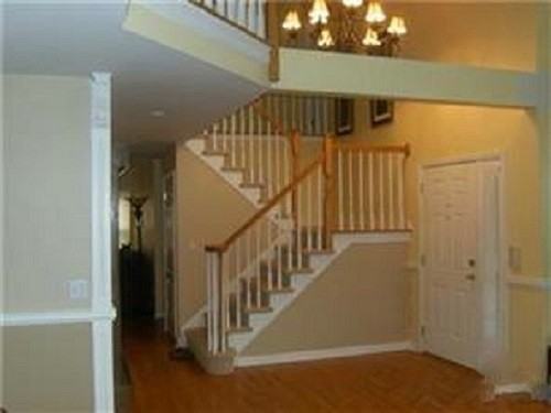 223 High Ridge Ct - Photo 2 of 6